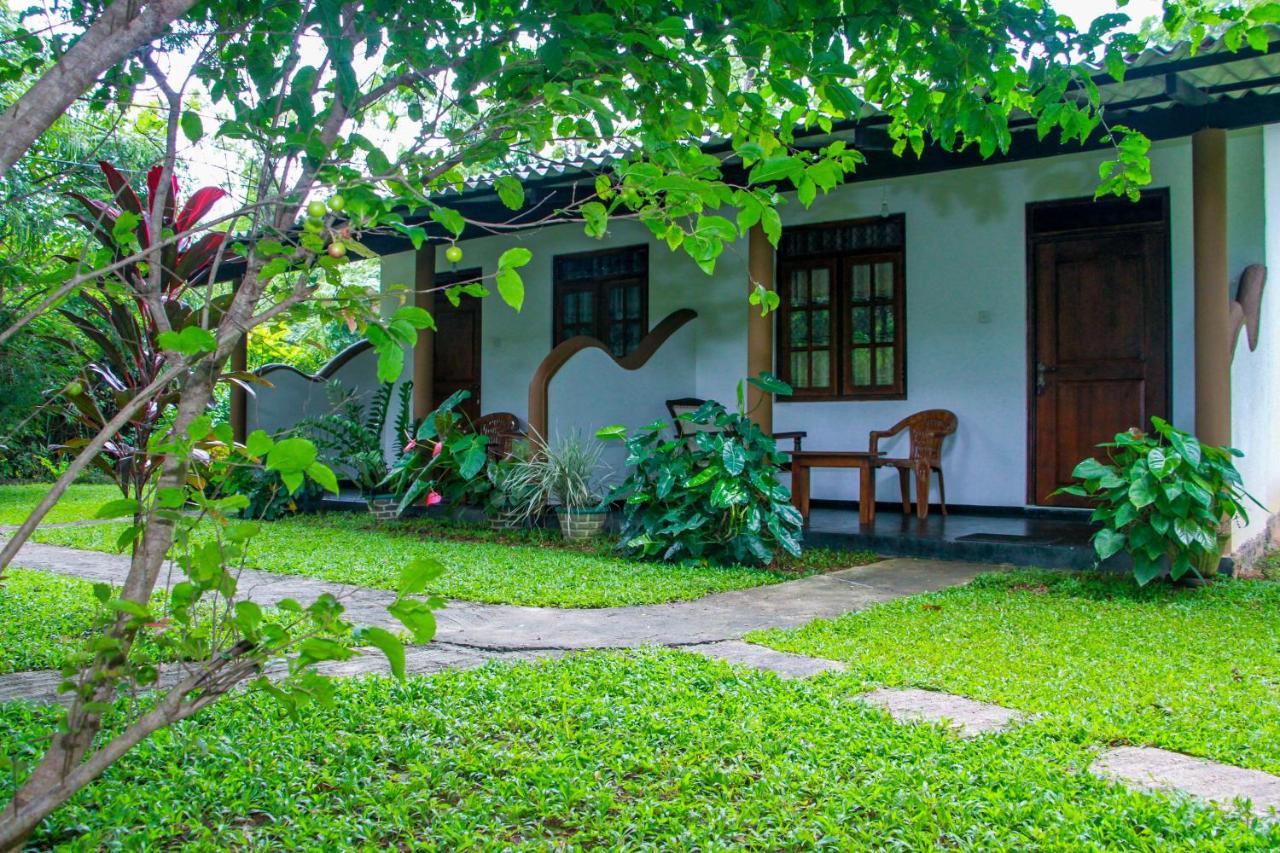 Nimsara Lodge Sigiriya Exterior photo